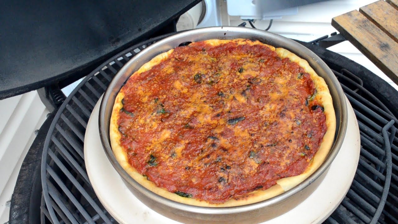 Kamado Deep Dish Pizza Spinach, Garlic, & Black Olive BEERNBBQ by